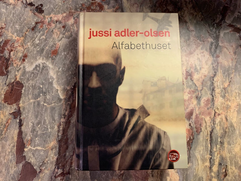 Alfabethuset, Jussi Adler-Olsen,