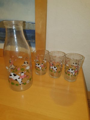 Glas Fransk mælkeflaske + 3 glas