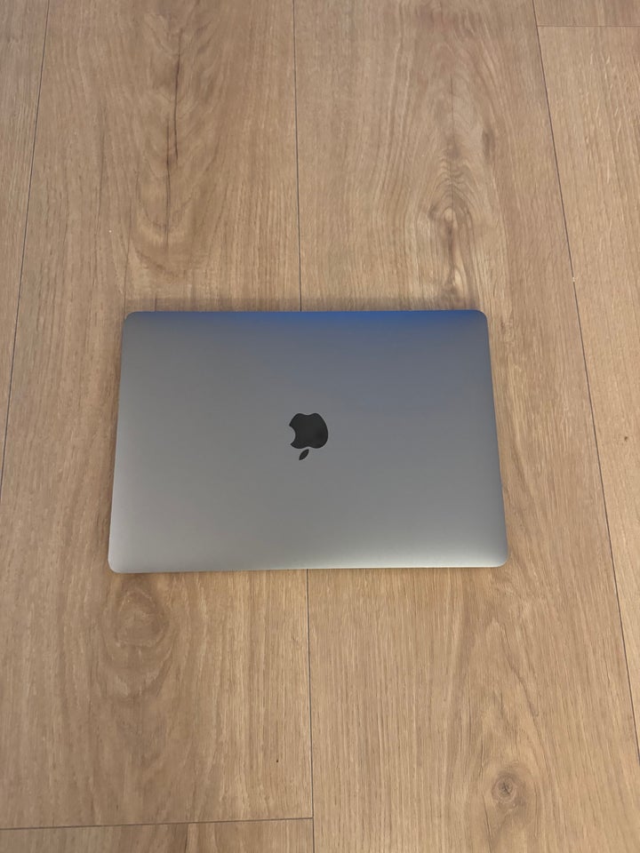 MacBook Pro, 13”, 2018