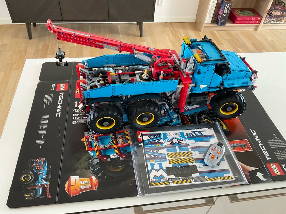 Lego Technic, 42070 6x6 Tow Truck