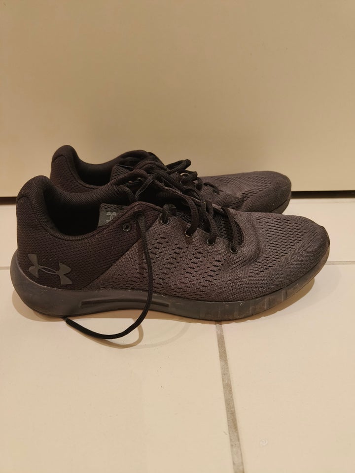 Sportssko, Under Armour, str. 42