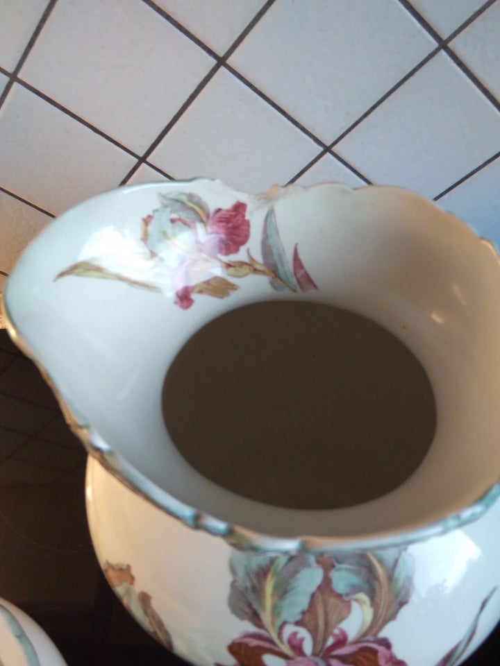 Servante sæt Porcelæn 100 år gl