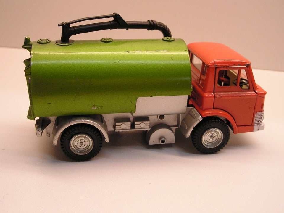 Modelbil, Dinky Toys Feje maskine,