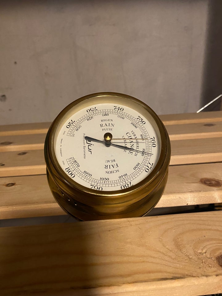 Barometer, Ajur