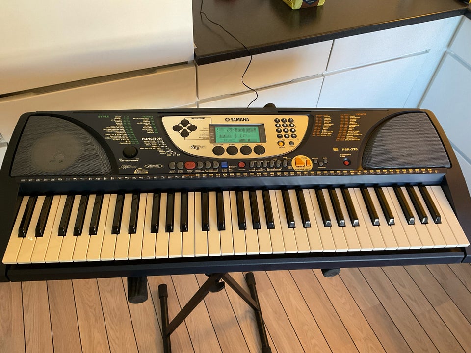 Keyboard, Yamaha PSR-270 Yamaha