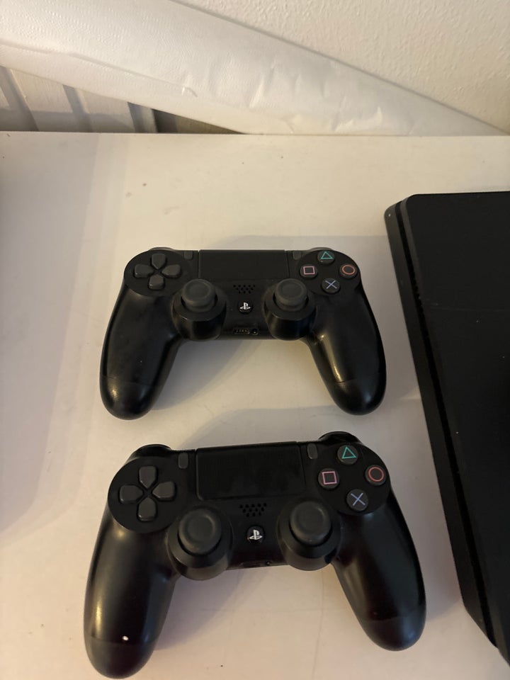 Playstation 4 Slim Perfekt