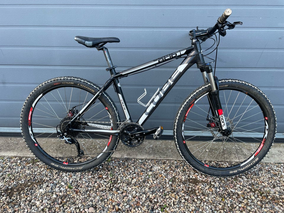 Cube, hardtail, 30 gear stelnr.