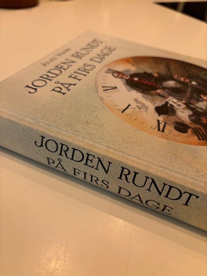 Jorden rundt på firs dage , Jules