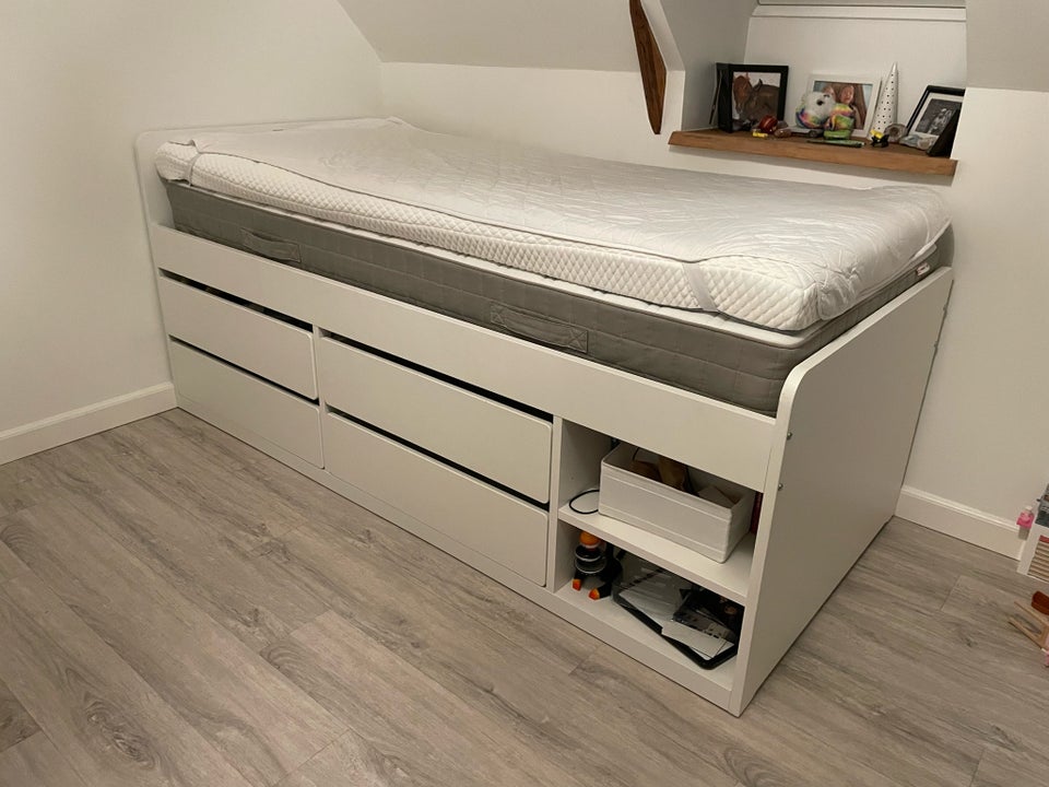 Enkeltseng, IKEA, b: 90 l: 200