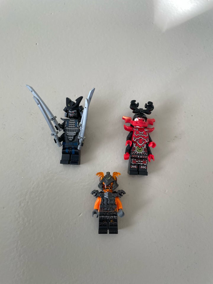 Lego Ninjago, Solgt lørdag Buster.