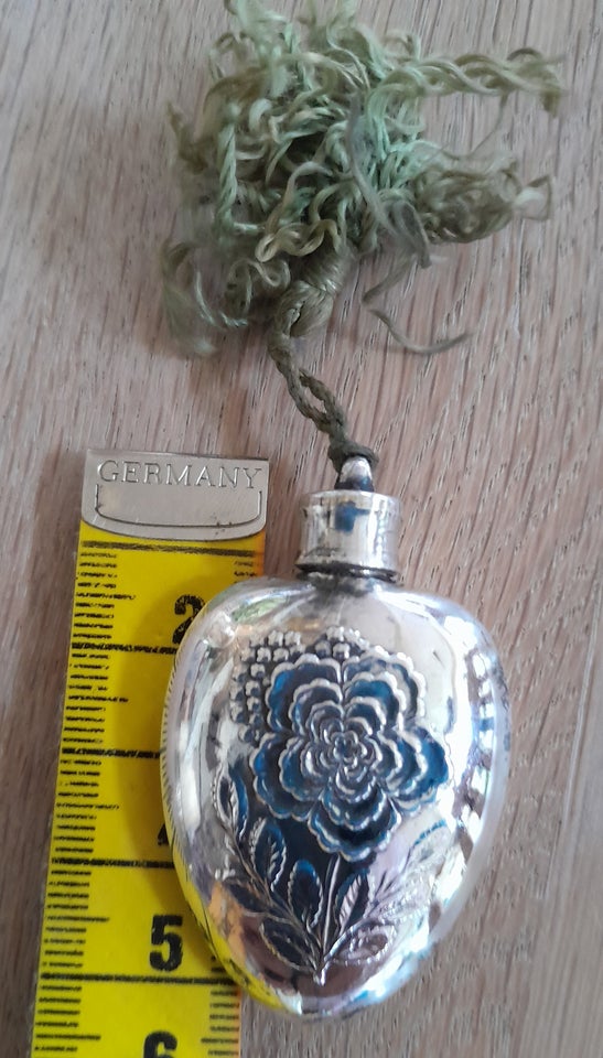 Eau de parfum, Parfumeflakon, Sølv