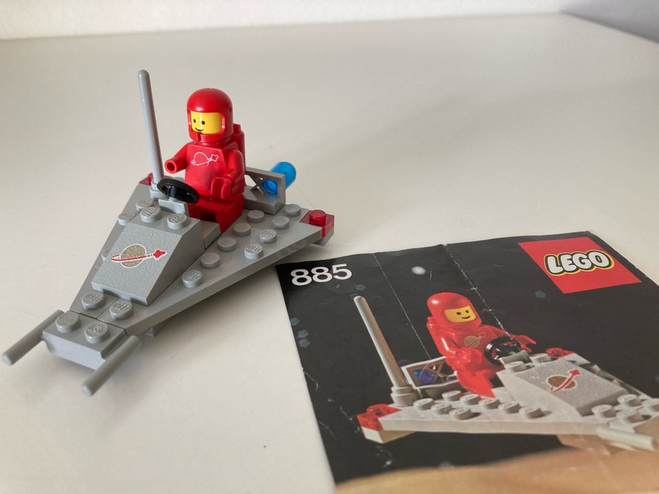 Lego Space, 885