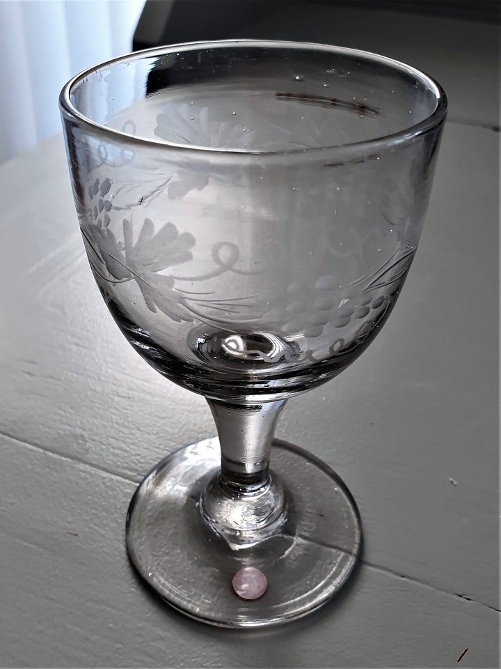 Glas, Gammelt Dansk viinglas nr.1