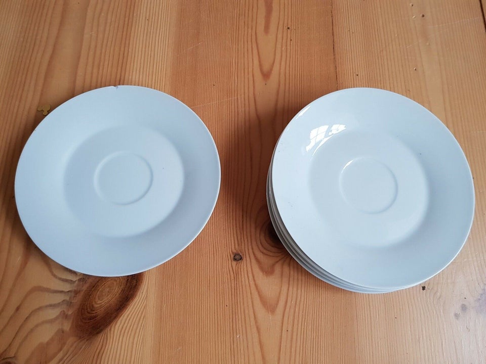 Porcelæn underkopper ukendt