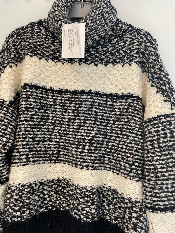 Sweater, Lala Berlin , str. 34