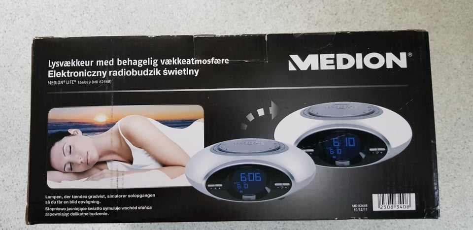 Vækkeur, Medion