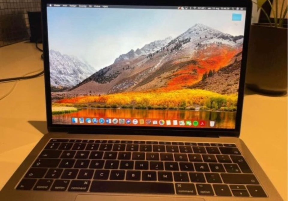 MacBook Pro, Pro, 2.3 GHz