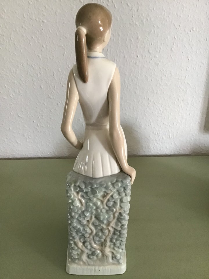 Smuk sportspige Lladro