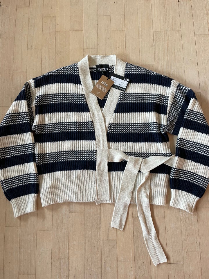 Cardigan Pieces str 36