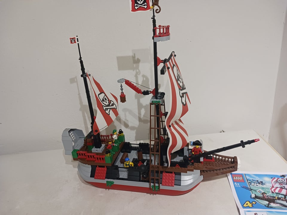 Lego Pirates, 7075