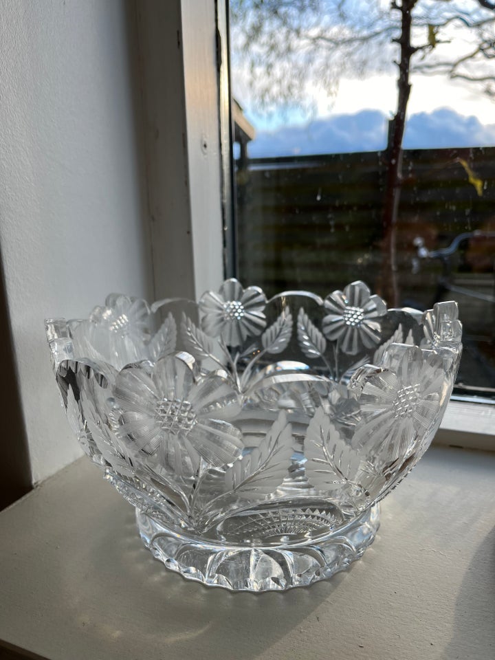 Glas, Krystalskål