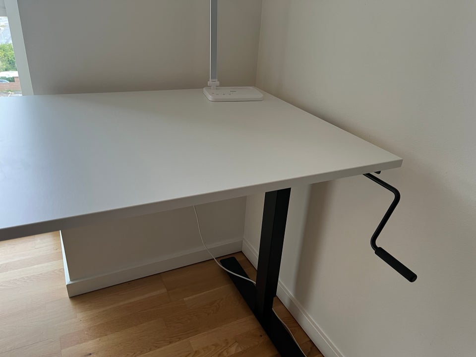 Ikea Trotten skrivebord 120