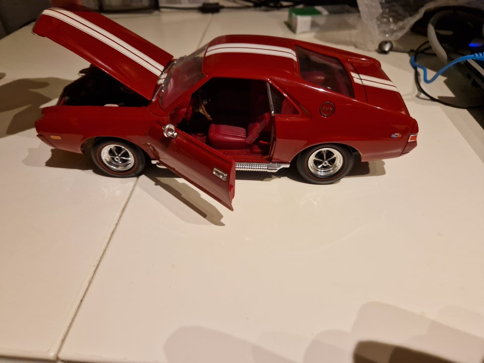 Modelbil, American Muscle AMC AMX 2