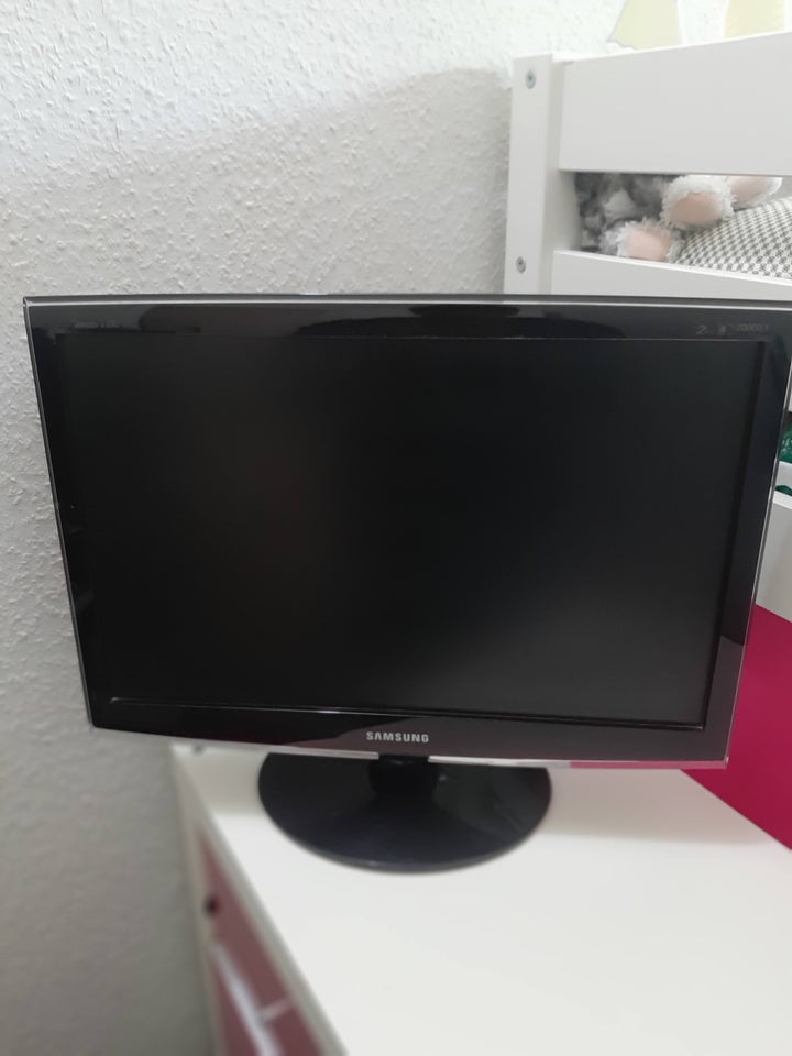 Samsung, SyncMaster T220, 22