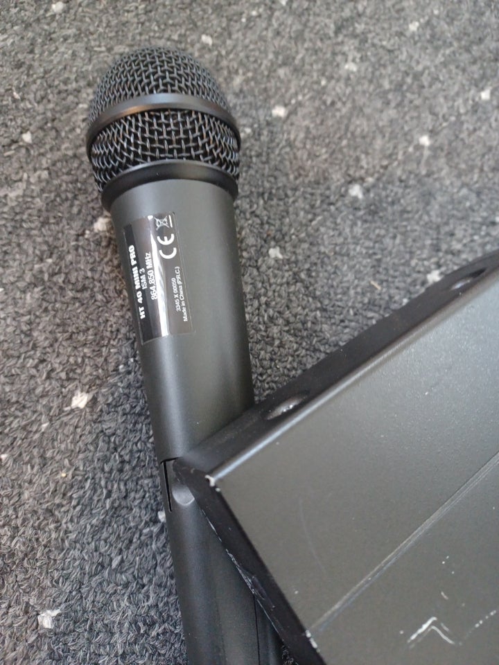 Trådløs, Akg Minipro sr40