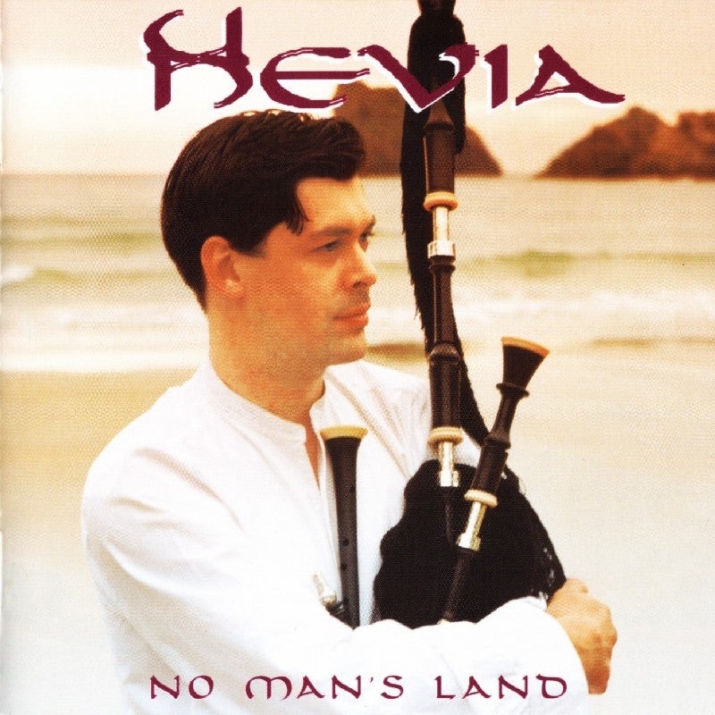 Hevia: No Man’s Land (2000) folk