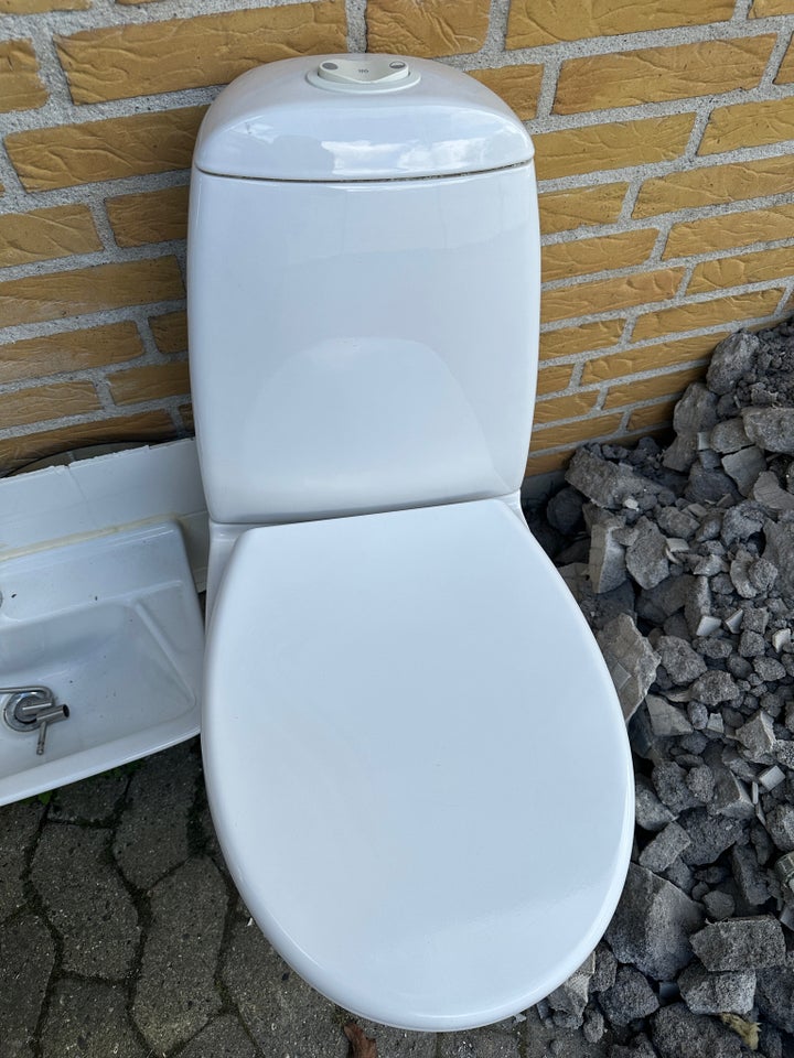 Toilet, Ifö