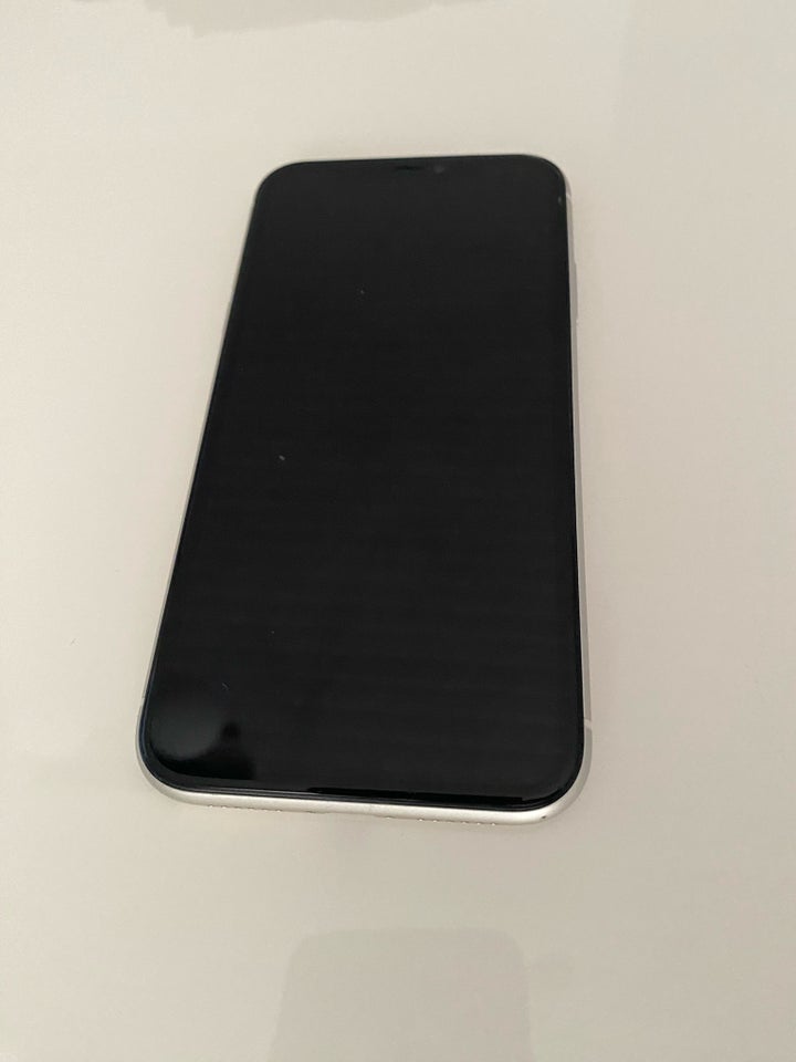 iPhone 11, 128 GB, sort