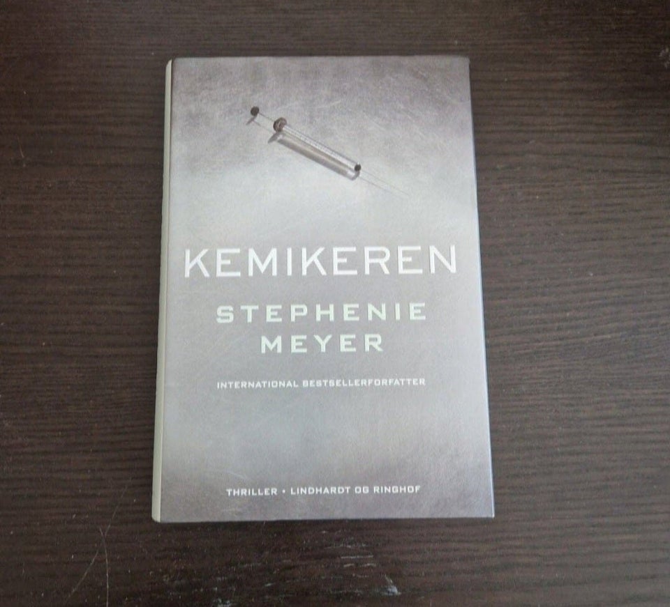 Kemikeren, Stephenie Meyer,