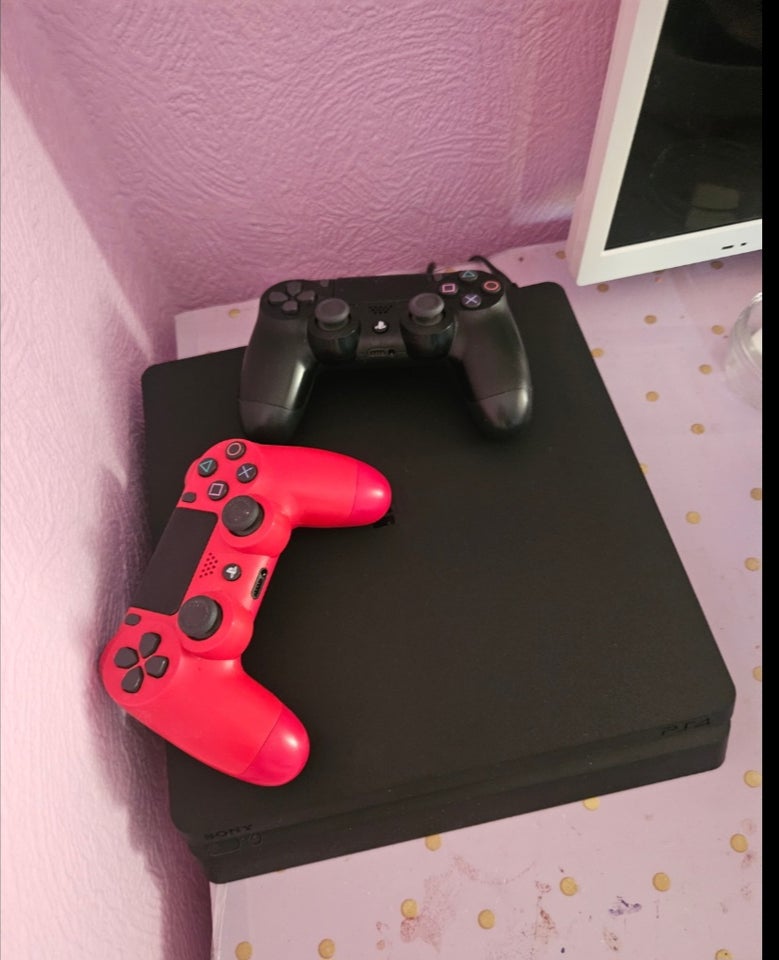 Playstation 4 God