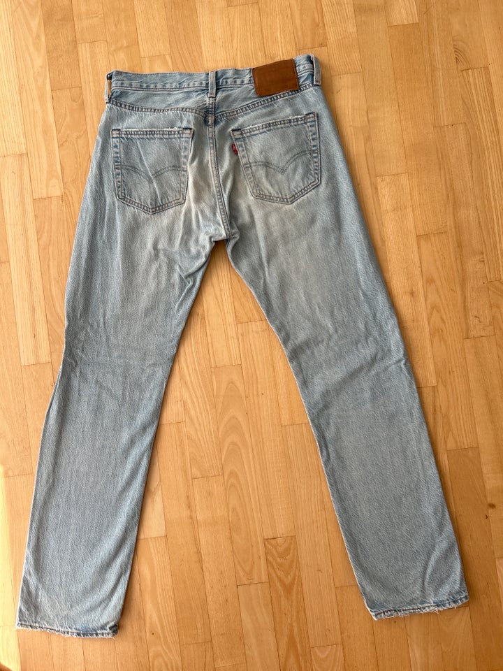 Jeans, Levis, str. 28