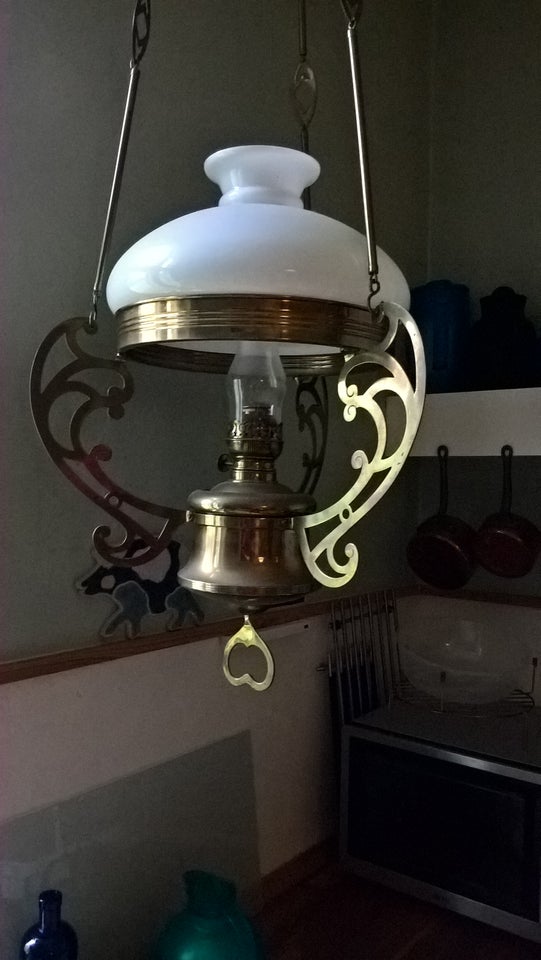 petroliums loftslampe med hejs