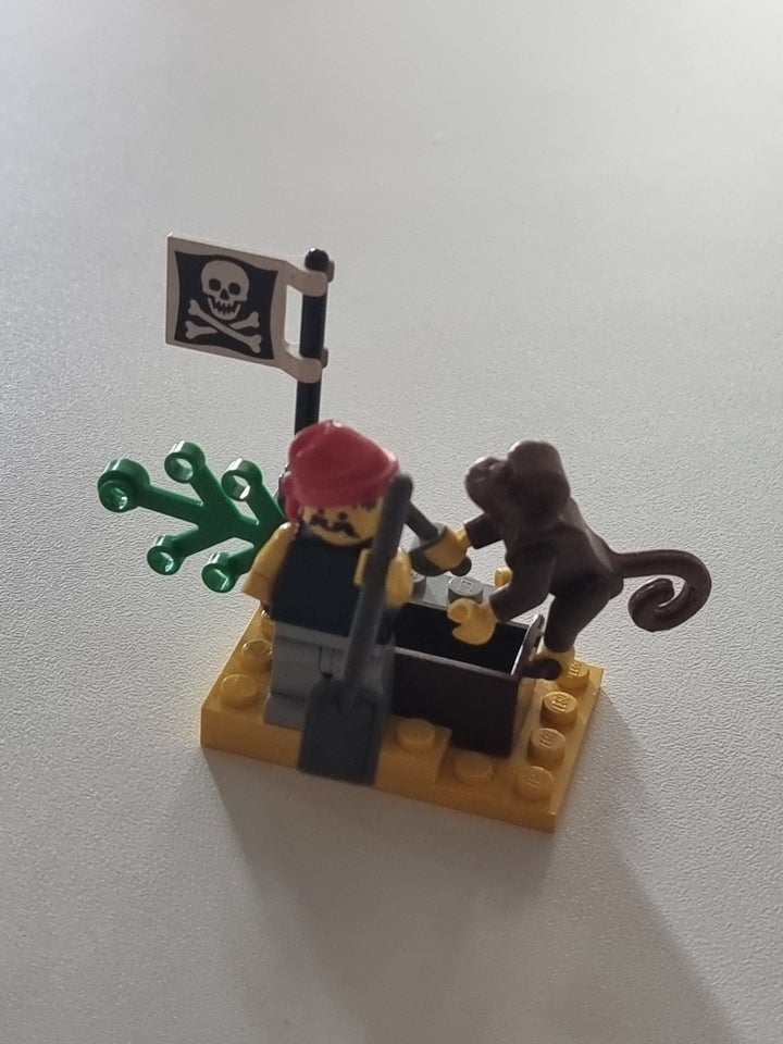 Lego Pirates, 6235