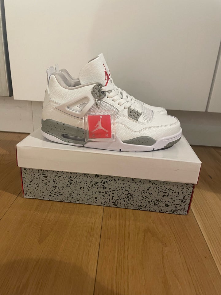 Sneakers, Air Jordan, str. 44