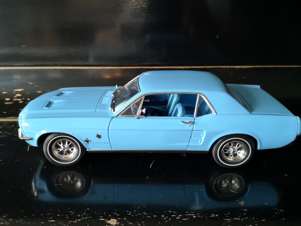 Modelbil, Greenlight Mustang HT