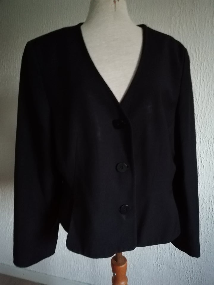 Blazer, str. 42, Choise