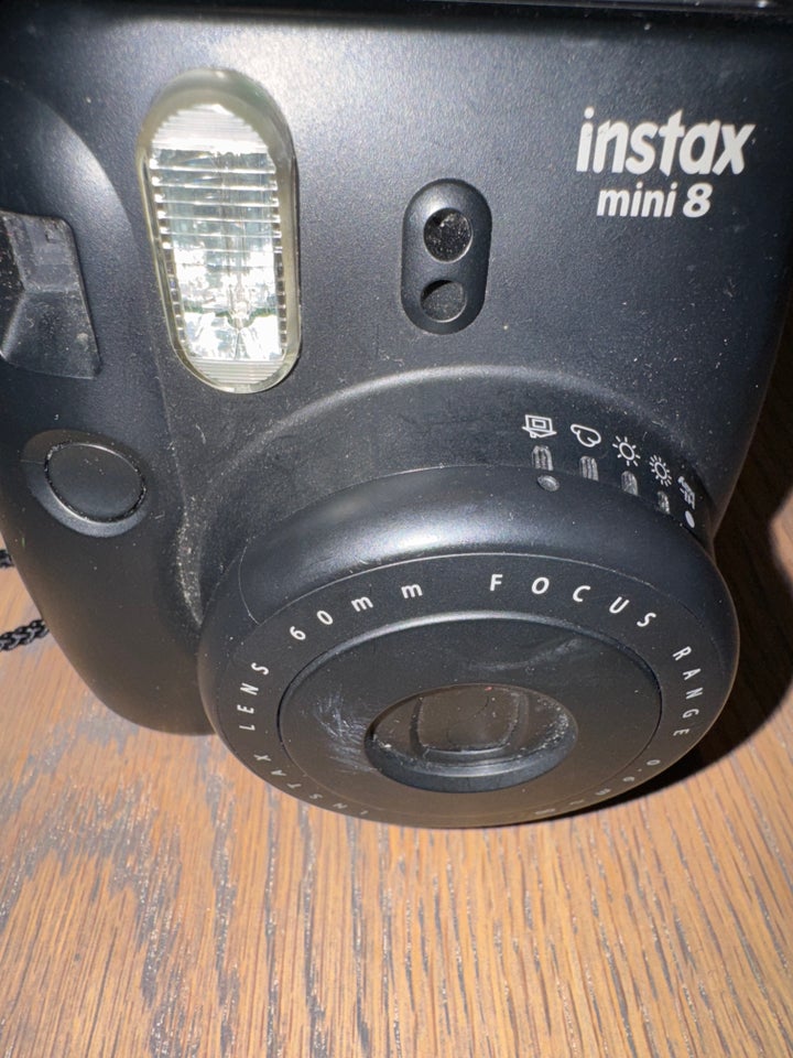 Andet, Instax, God