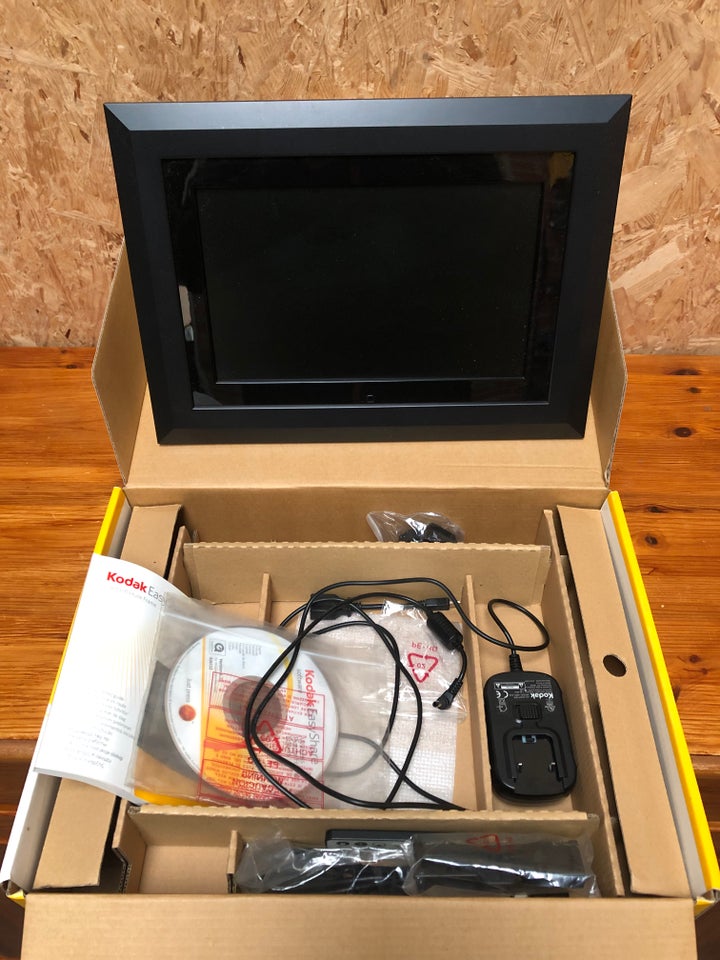 Kodak, EasyShare EX1011, 10 tommer