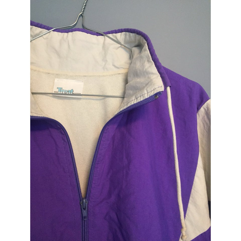 Windbreaker, str. 44, Treat retro