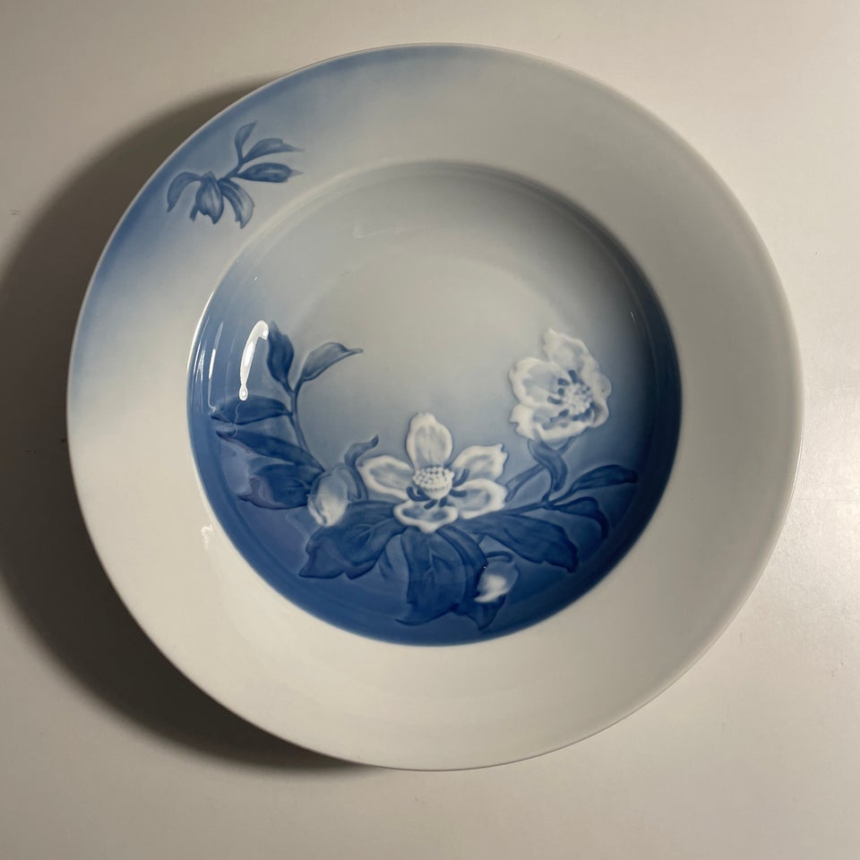 Porcelæn, 12 stk. dyb tallerken ,