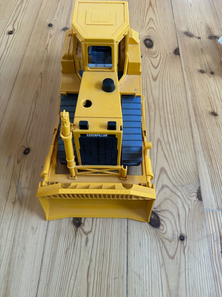 Blandet legetøj, Cat bulldozer