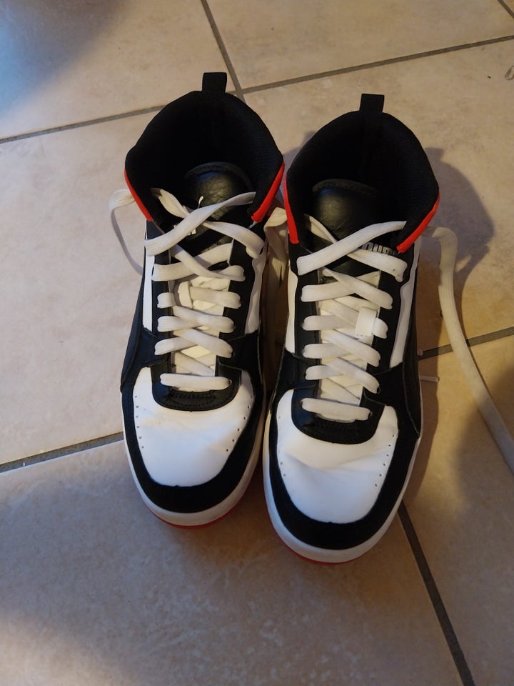 Sneakers, str. 41, Puma