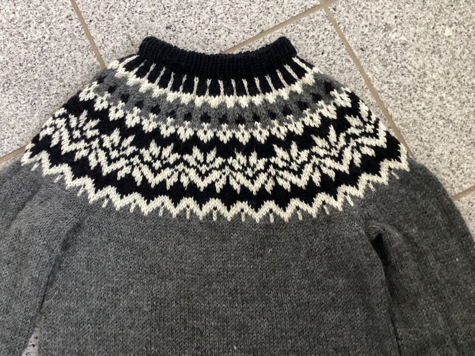 Sweater Håndstrikket  str 40