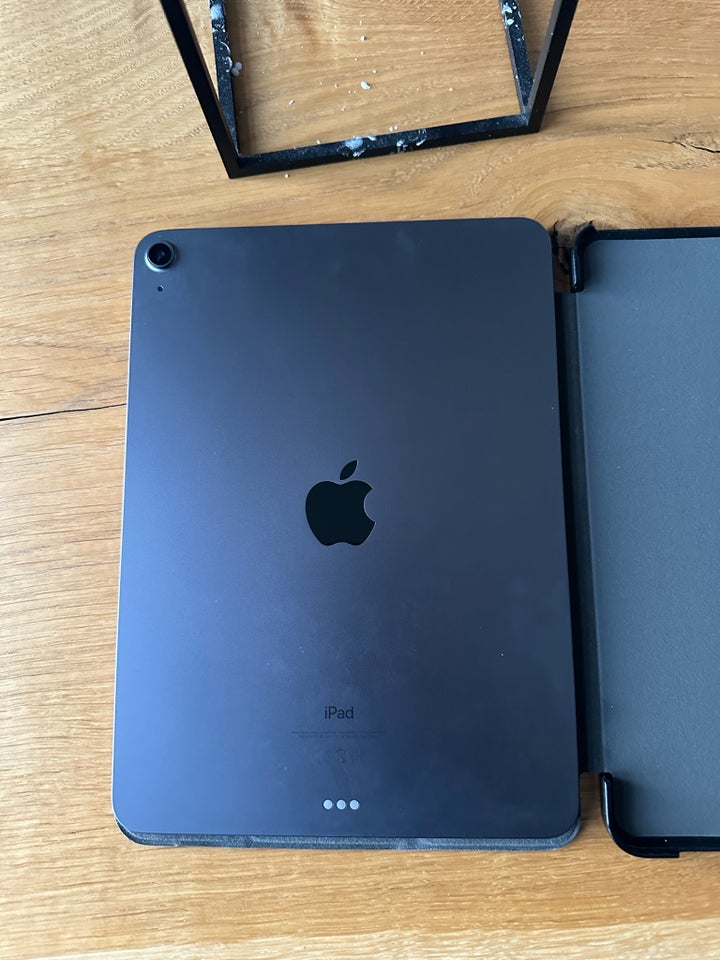 iPad Air 4, 64 GB, sort