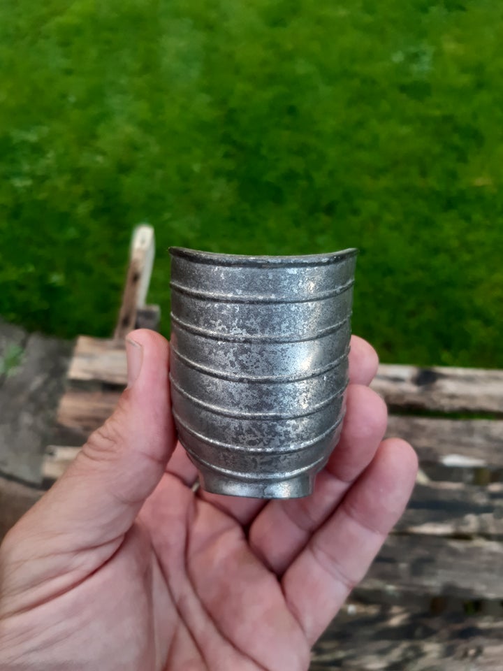 Tin, Lille vase, tin/bølgelinjer