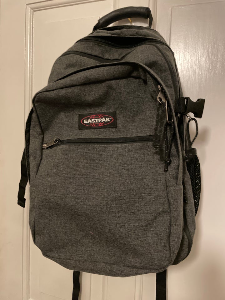 Skoletaske, Eastpak